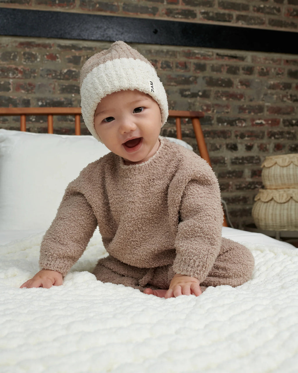 7AM Taupe BOXY SWEATER • FUZZY - Online Exclusive