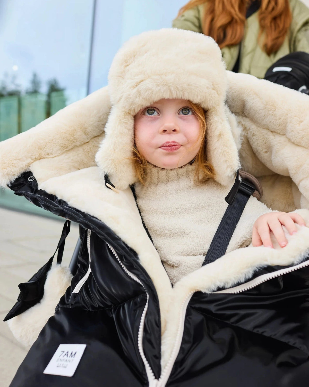 7AM Black Liquid Shine Arctic Faux Fur BLANKET 212 EVOLUTION • USHUAIA - Online Exclusive
