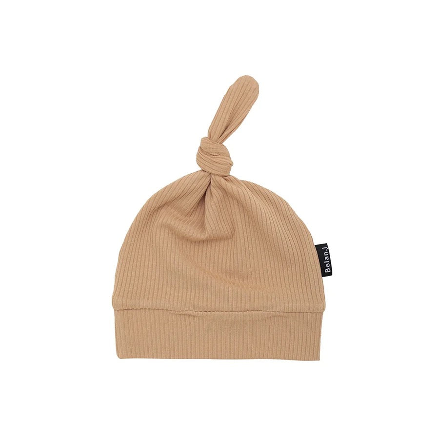 BELAN J RIBBED BAMBOO KNOTTED HAT AMBER
