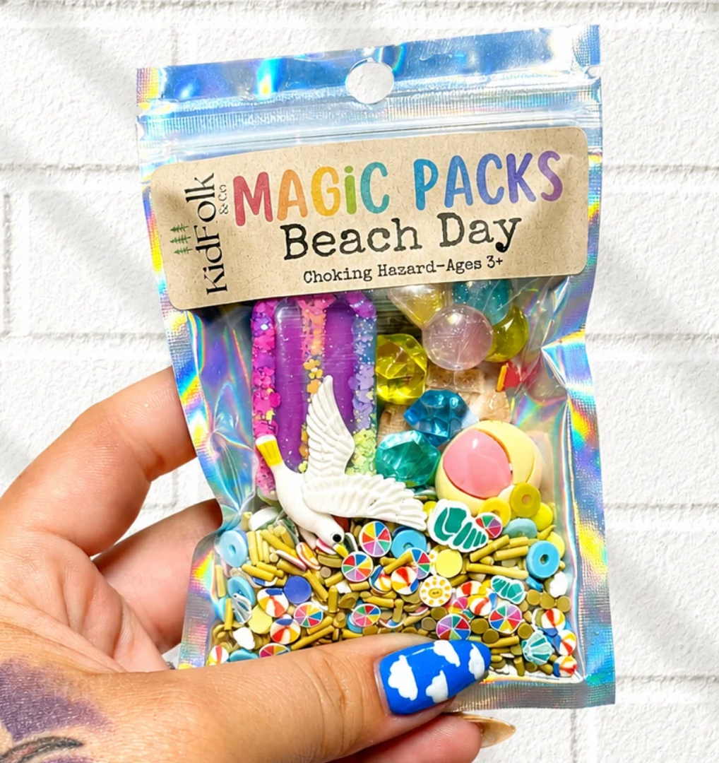 KIDFOLK & CO MAGIC PACKS BEACH DAY