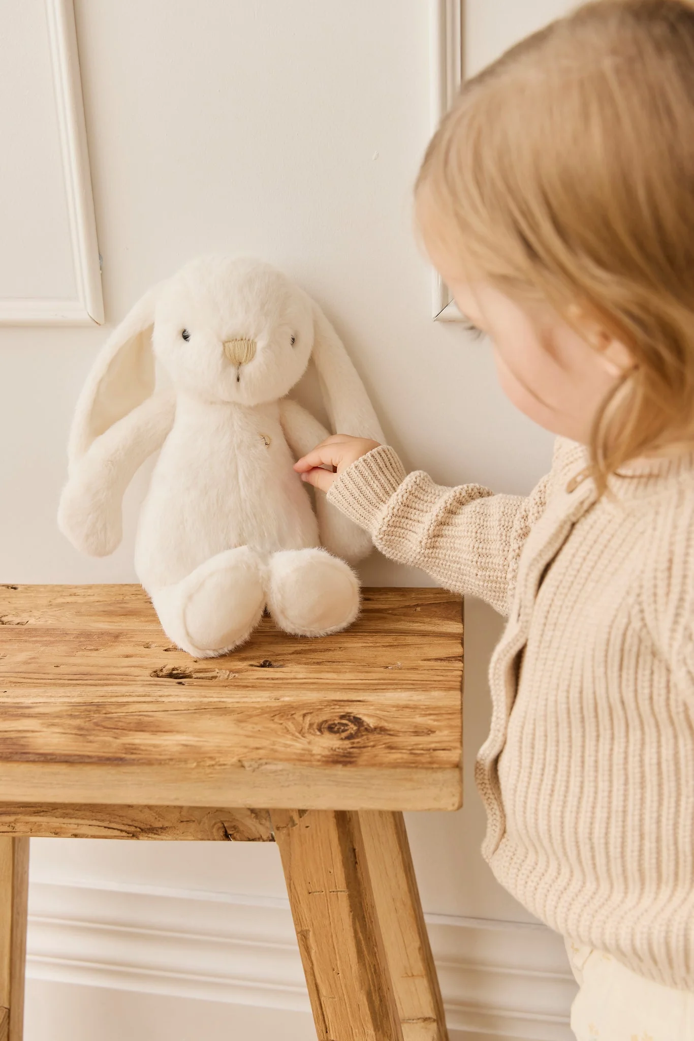 Snuggle Bunnies Plush Penelope the bunny - Marshmallow