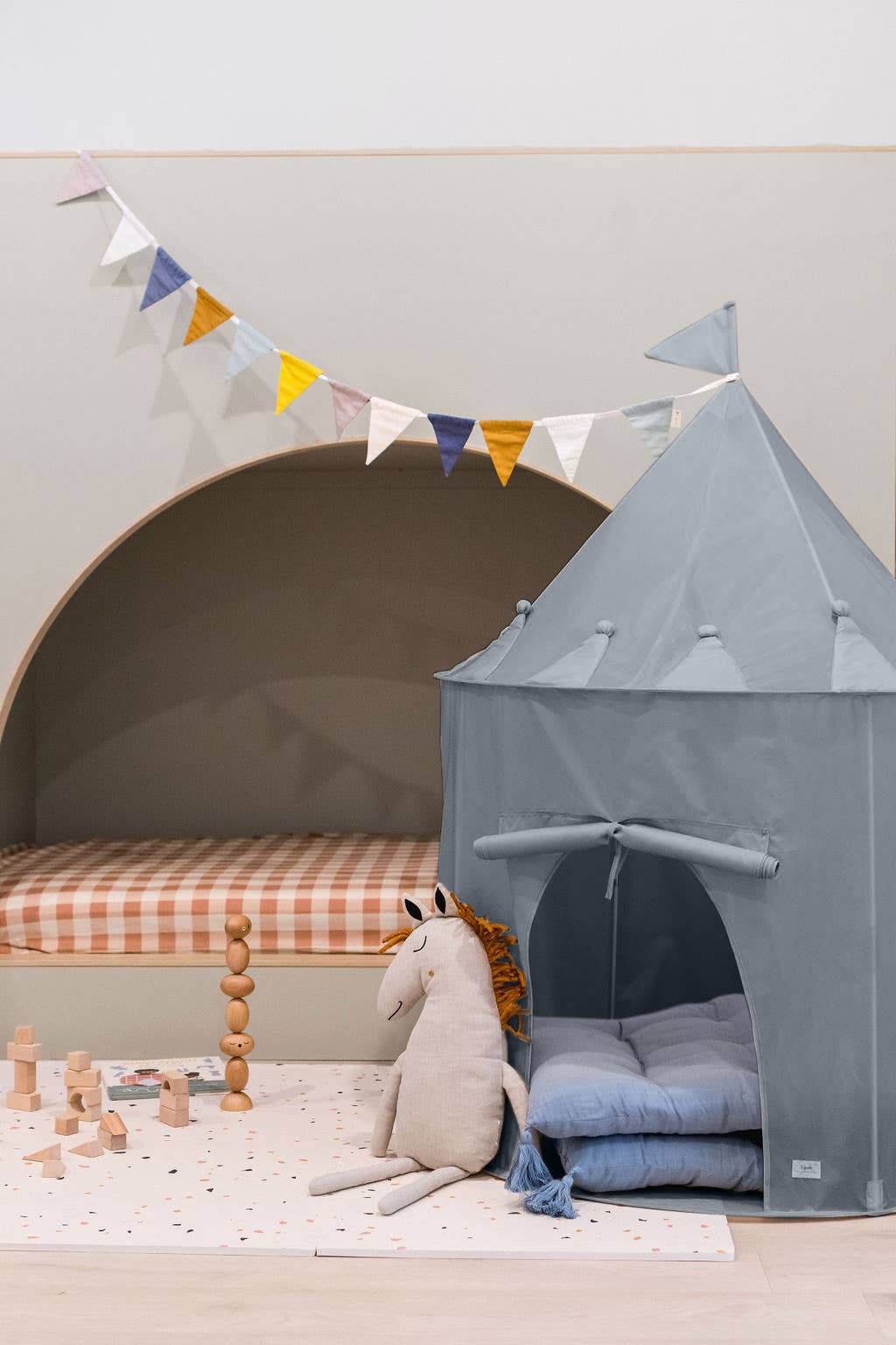 3 Sprouts Kids Play Tent Castle with Recycled Fabric - Beige