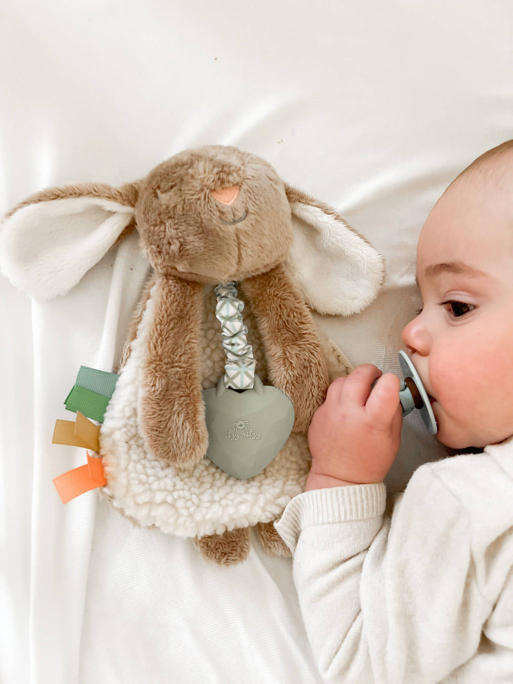 Itzy Ritzy Itzy Friends Billie The Taupe Bunny Lovey Plush