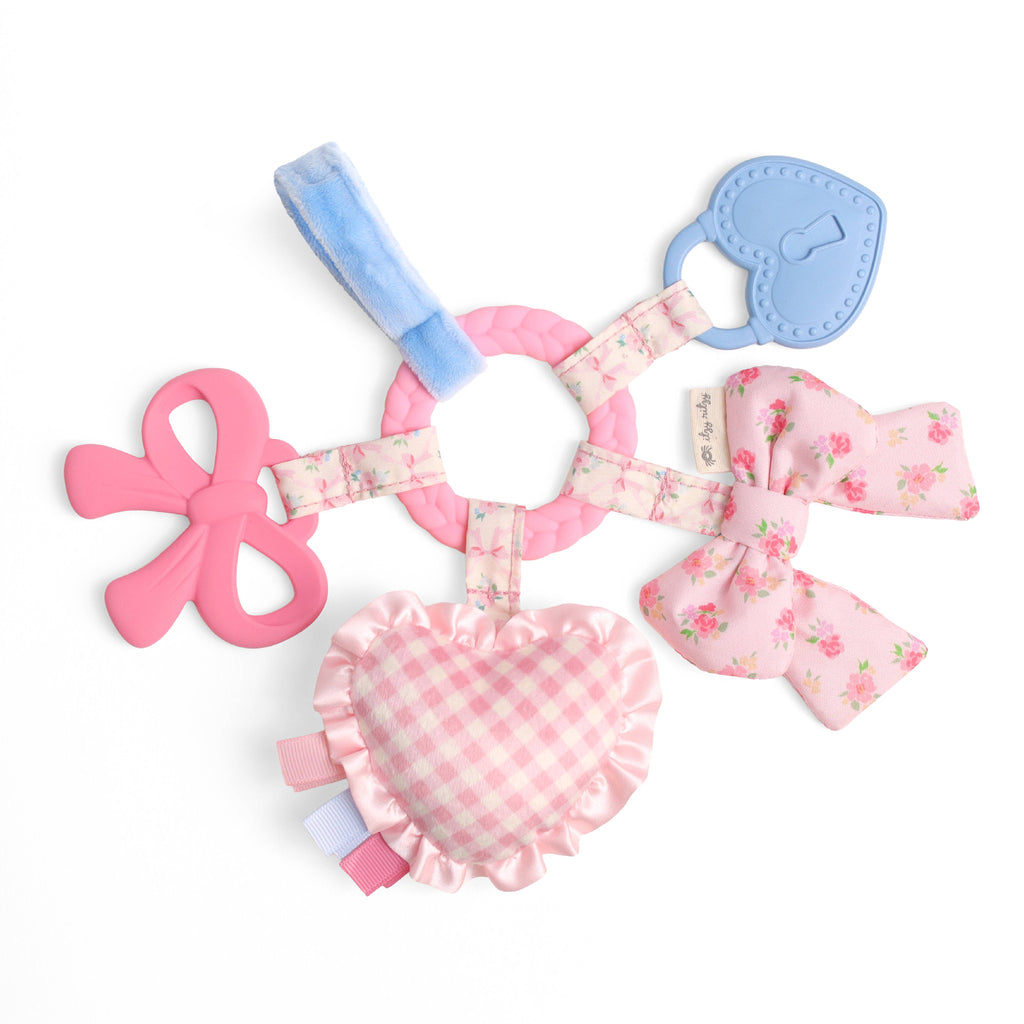 Itzy Ritzy Bow Bitzy Busy Ring™