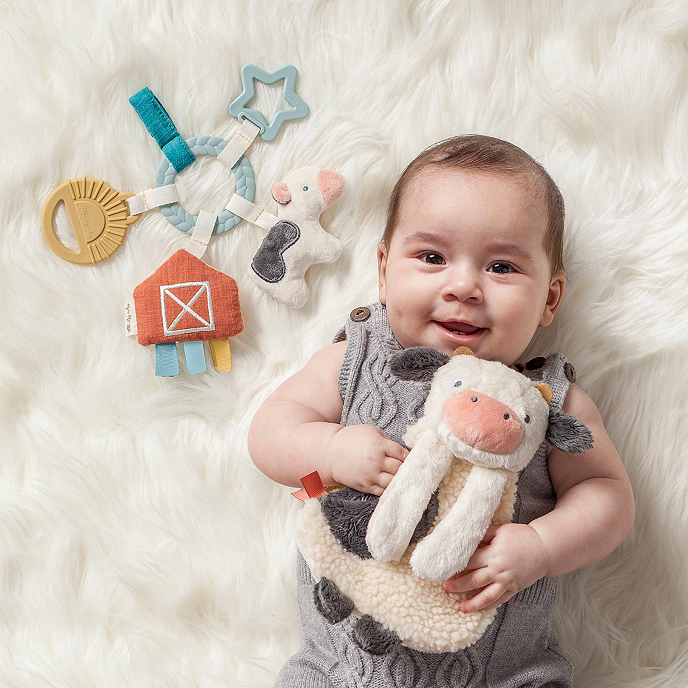Itzy Ritzy Bitzy Busy Gift Set
