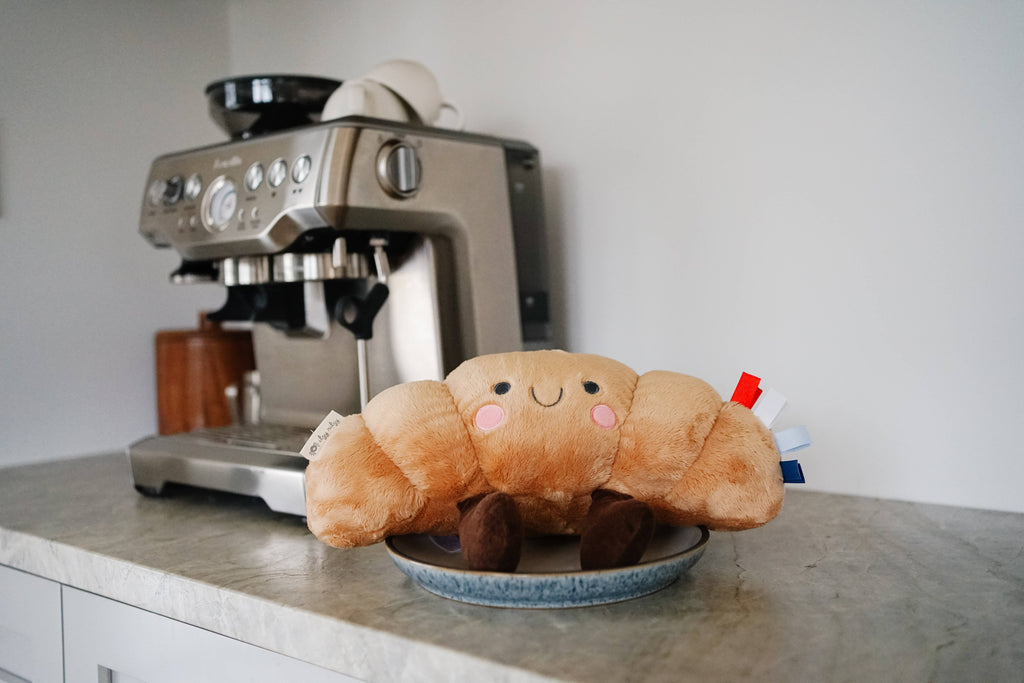 Itzy Ritzy Sweetie Snuggles Highland Cow Plush