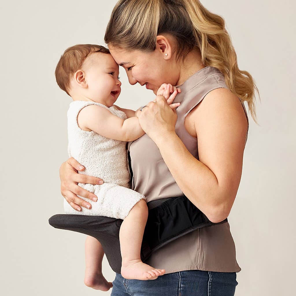 Itzy Ritzy Hold & Fold Hip Seat Carrier