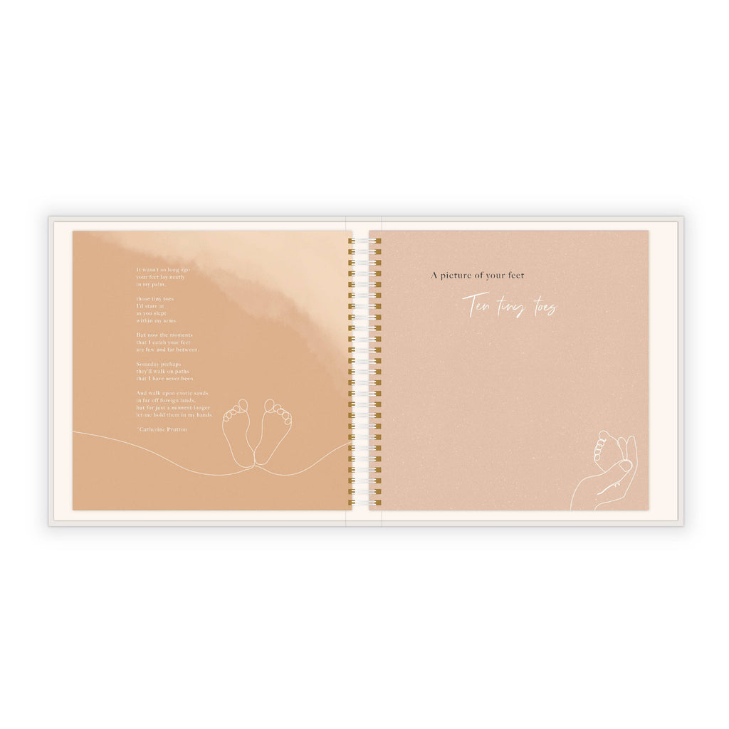 Lucy Darling My Foot Book Footprints through the first year
