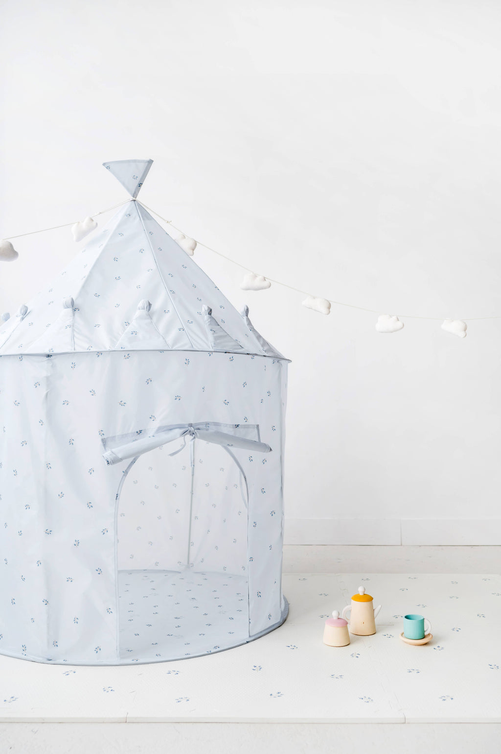 3 Sprouts Kids Play Tent Castle with Recycled Fabric - Gingham Blue
