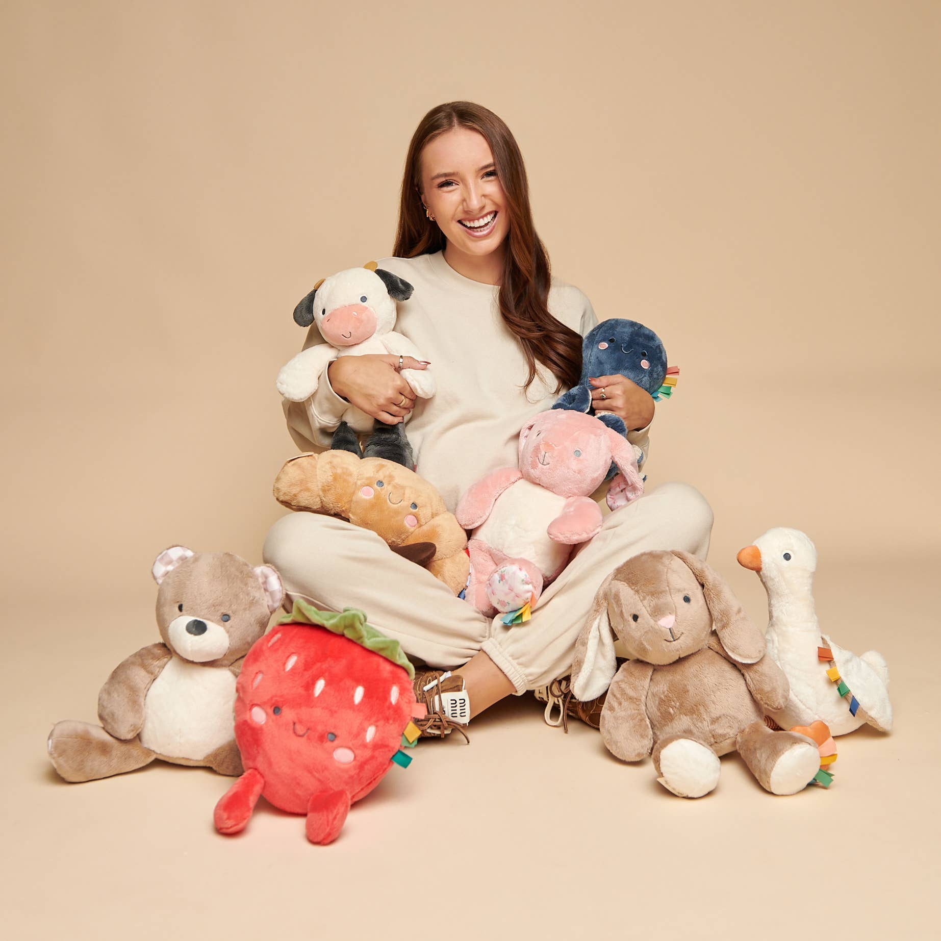 Itzy Ritzy Sweetie Snuggles Highland Cow Plush